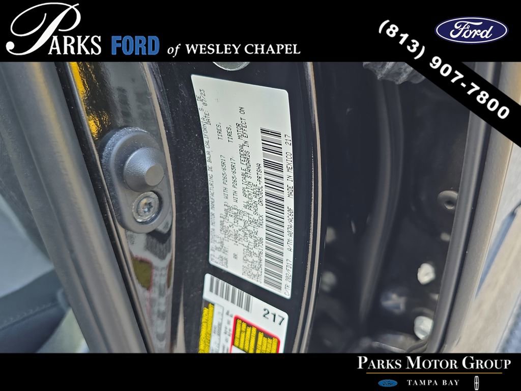 Used 2023 Toyota Tacoma TRD Sport w/ Technology Package AWD/4WD image 32