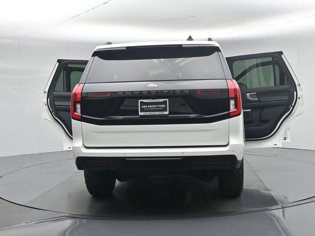 Certified 2025 Ford Expedition Tremor AWD/4WD image 40