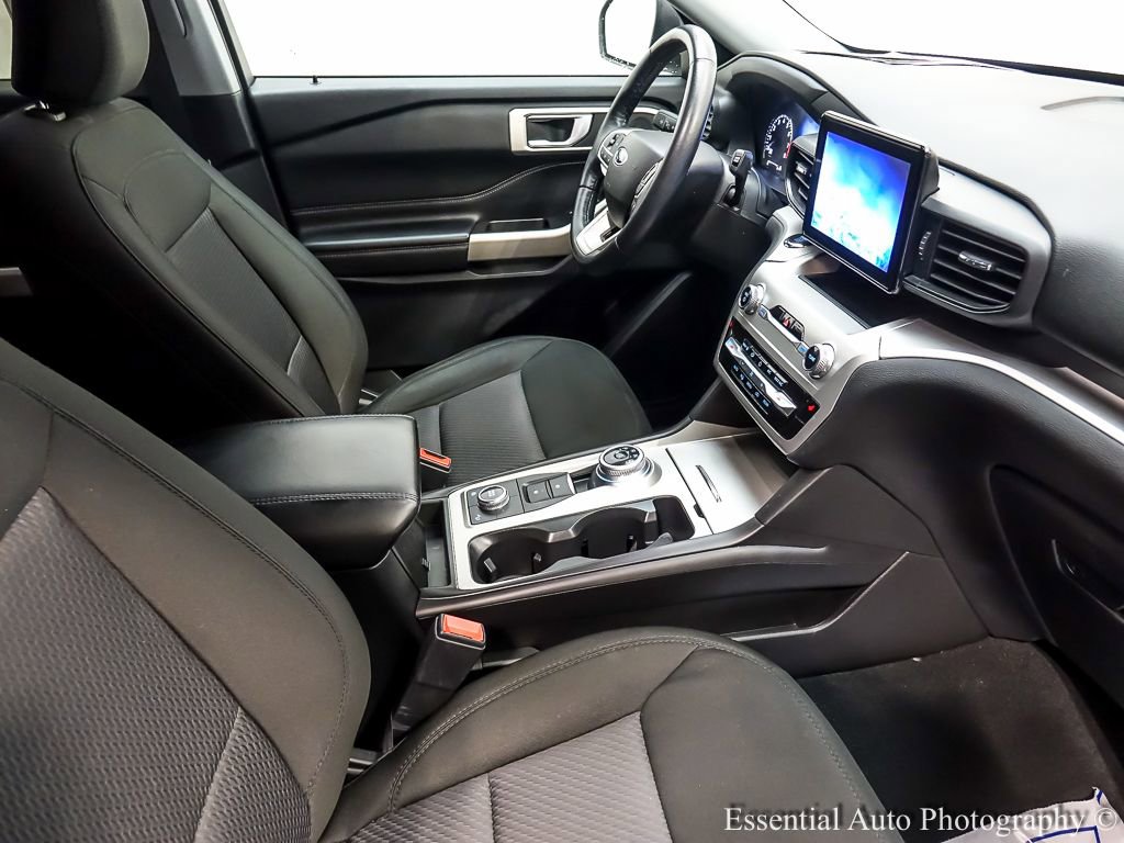 Certified 2022 Ford Explorer XLT image 28