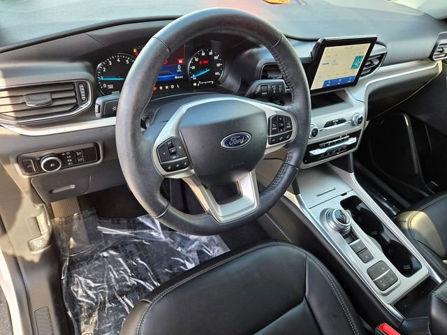 Certified 2023 Ford Explorer XLT w/ Equipment Group 202A image 10