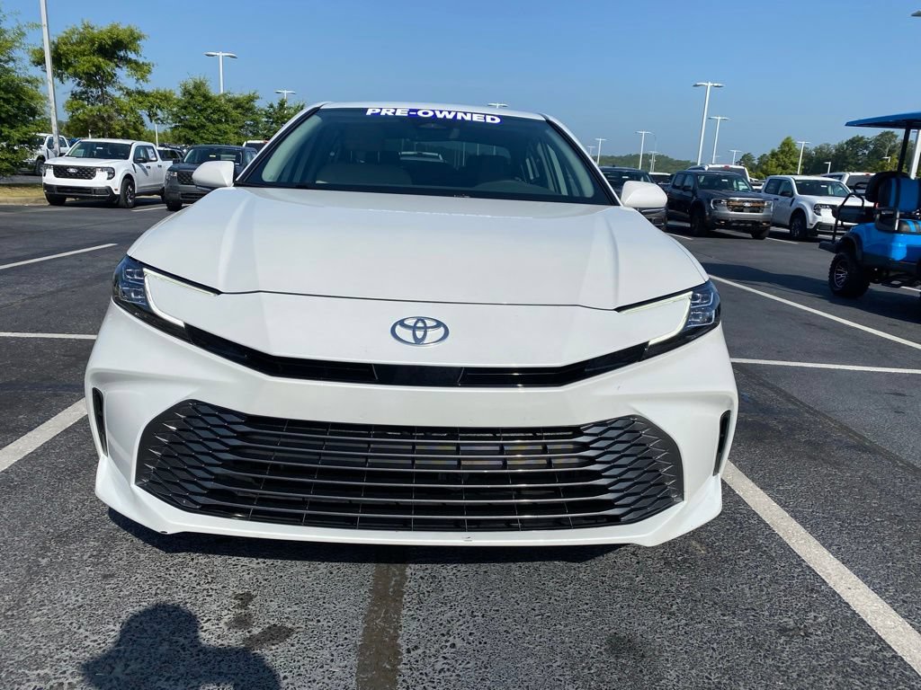 Used 2026 Toyota Camry XLE FWD image 2