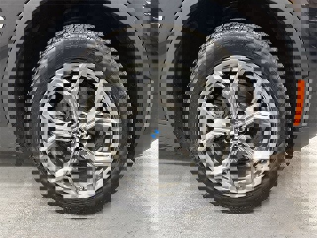 Used 2023 BMW X3 xDrive30i image 2