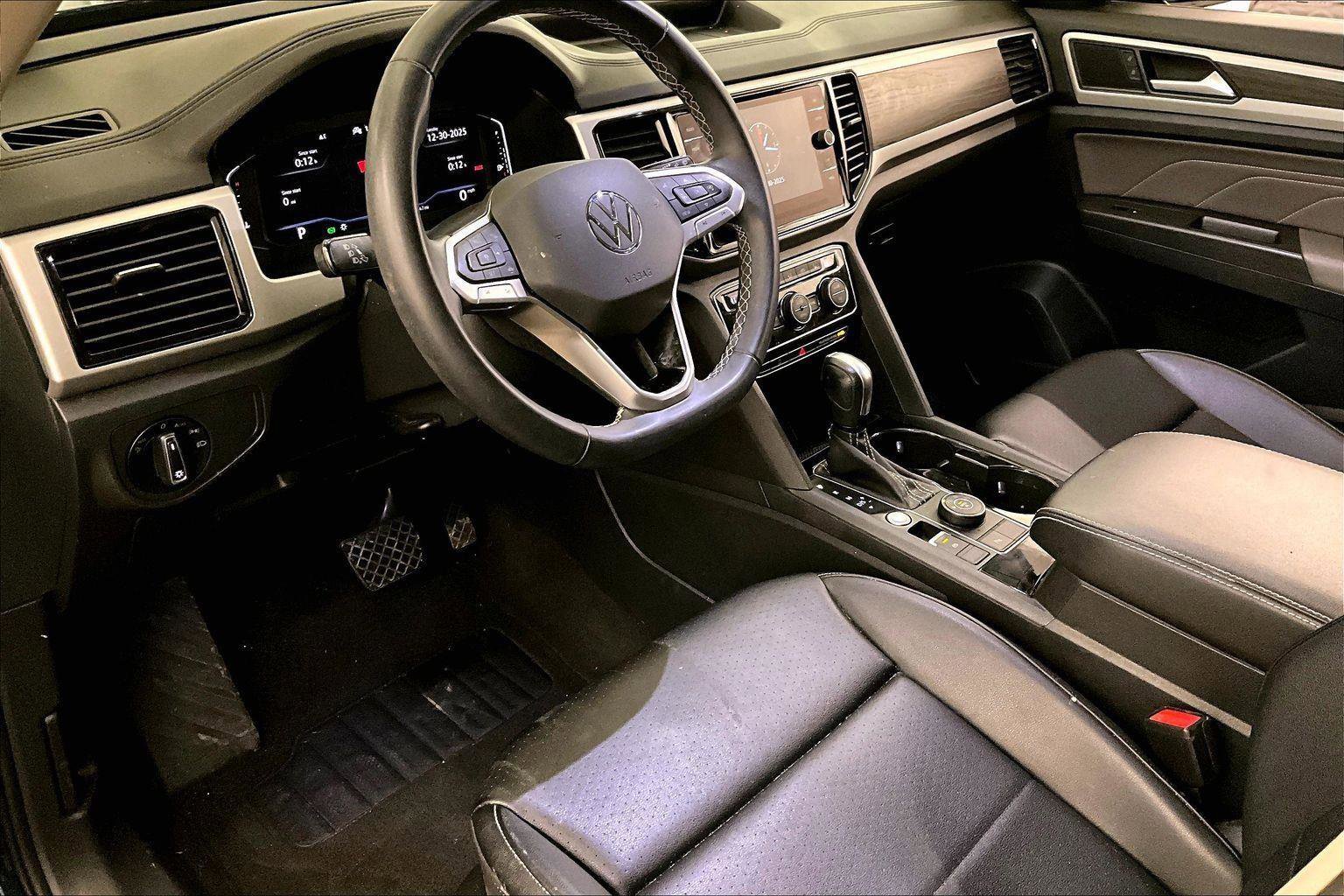 Used 2023 Volkswagen Atlas SE image 12