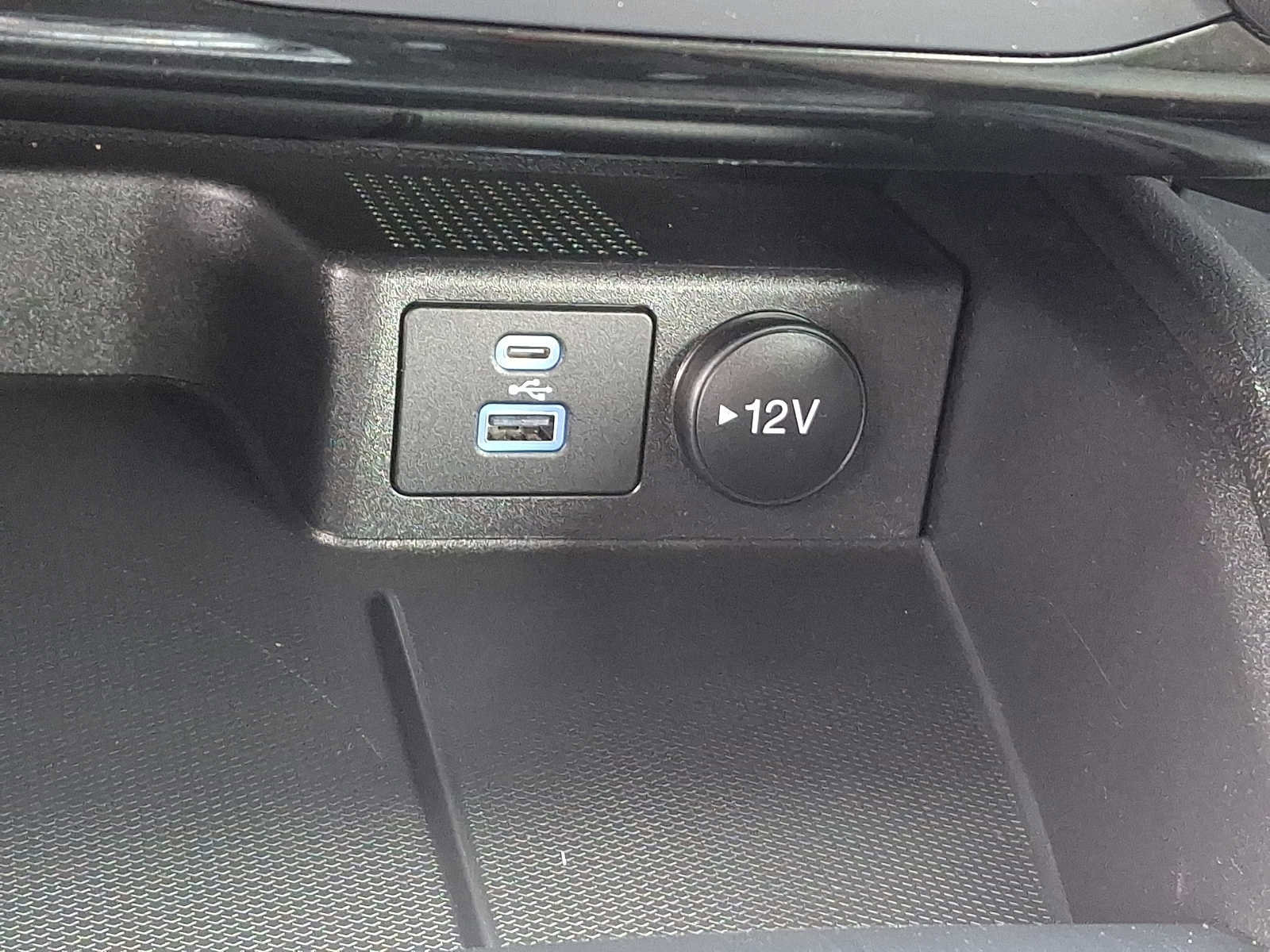 Certified 2022 Ford Escape S image 23