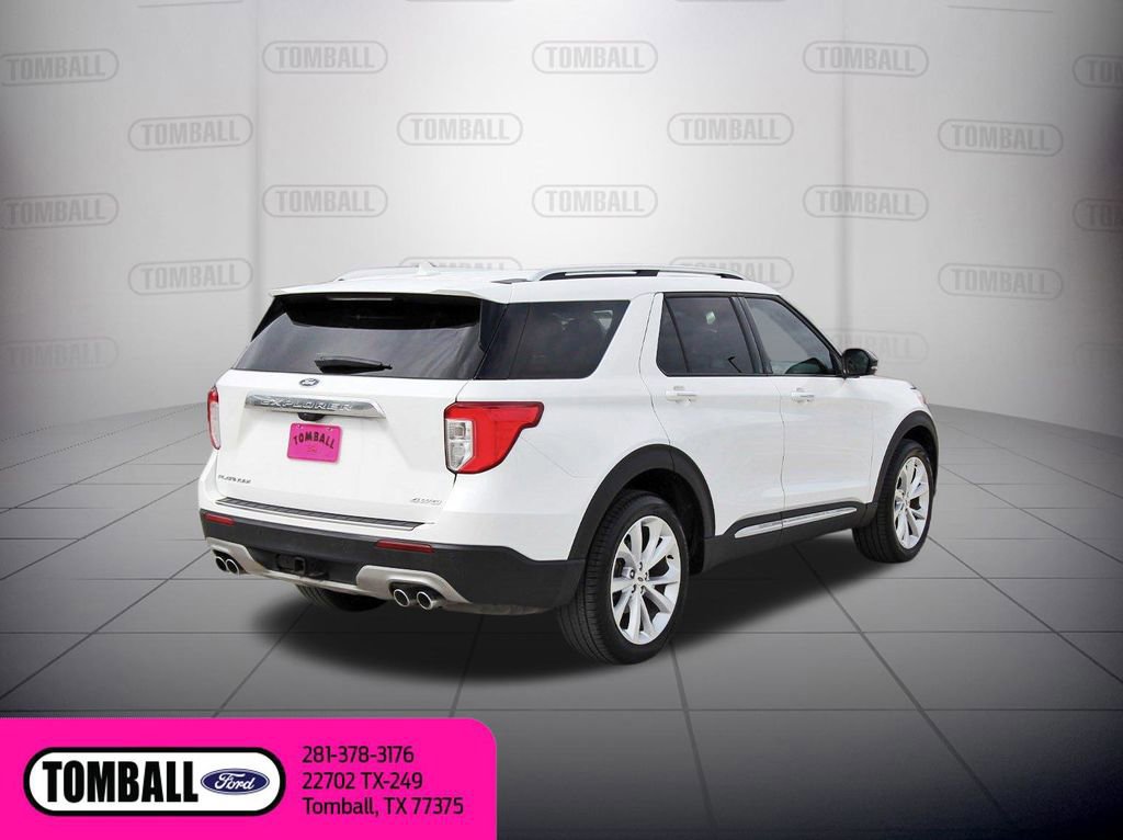 Certified 2024 Ford Explorer Platinum w/ Technology Package AWD/4WD image 5