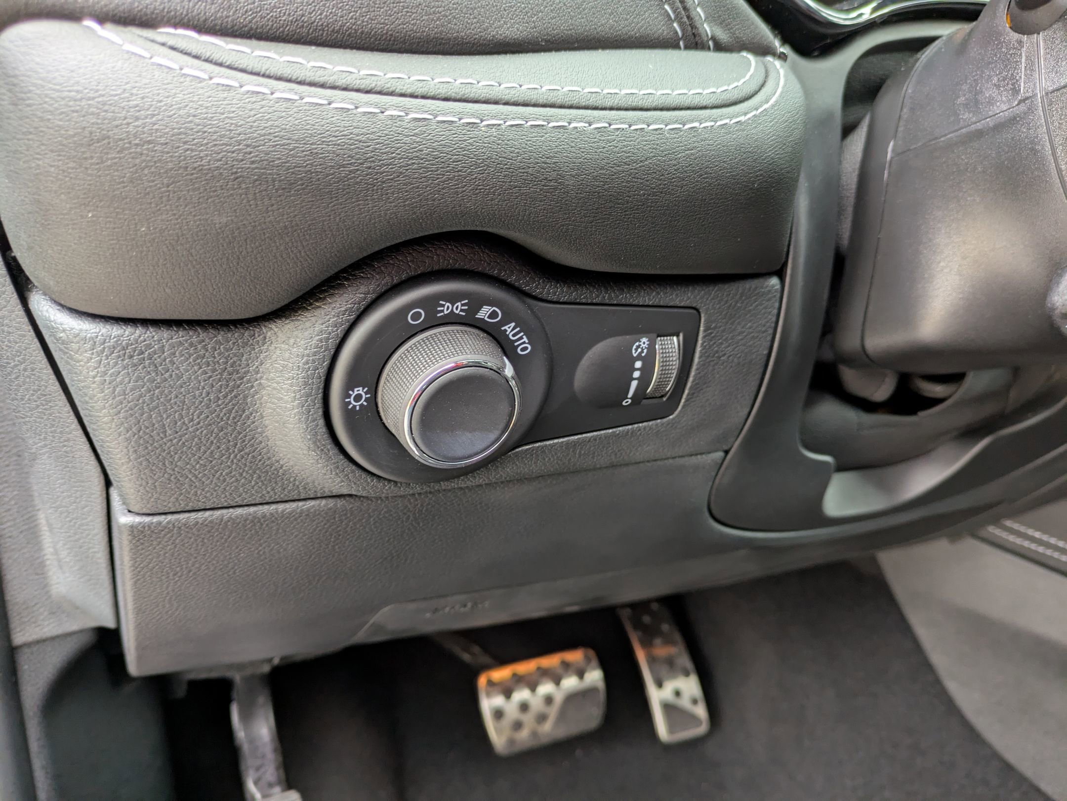 Used 2024 Dodge Durango SRT image 17