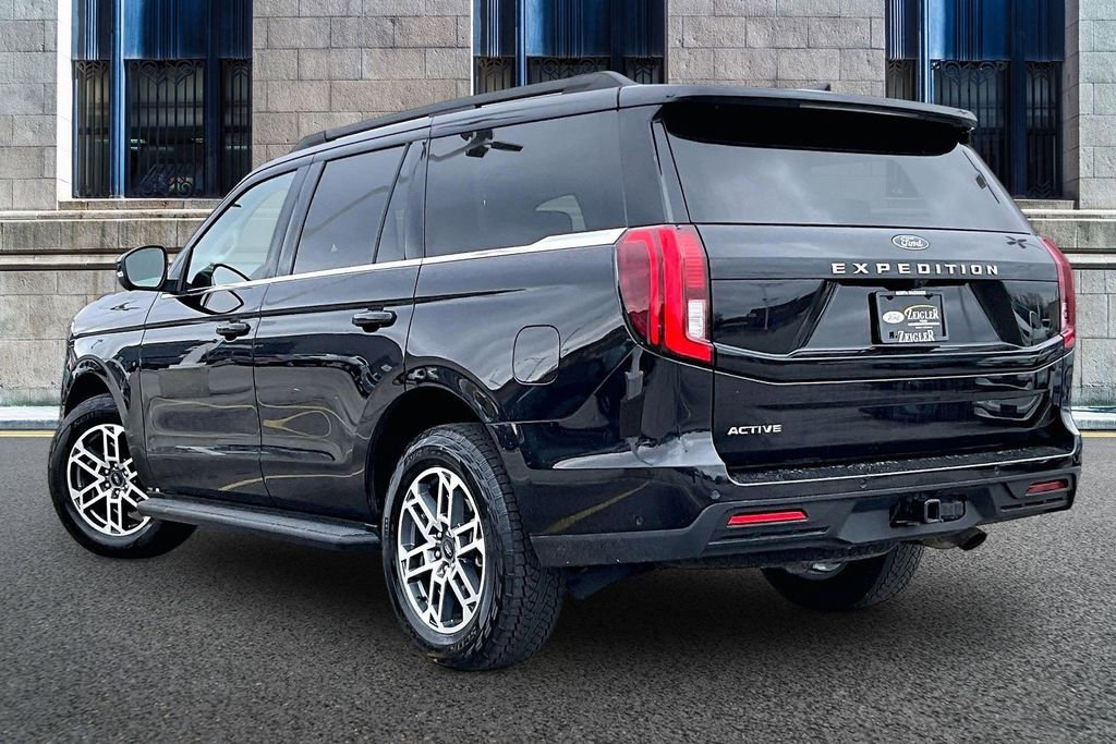 Certified 2025 Ford Expedition Active AWD/4WD image 10