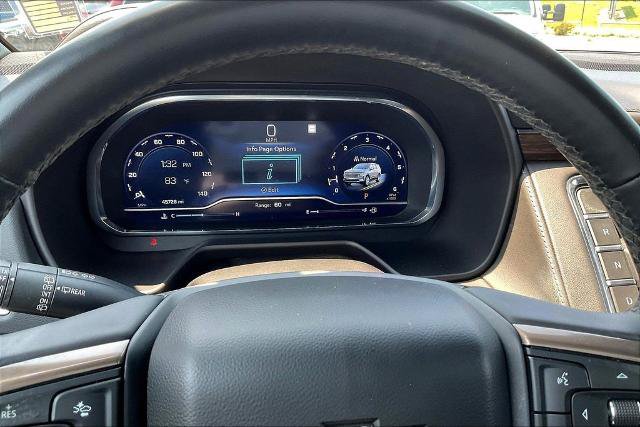 Used 2023 Chevrolet Suburban High Country RWD image 15