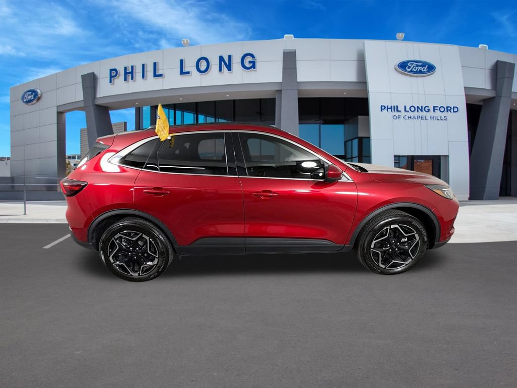 Certified 2026 Ford Escape Platinum w/ Premium Technology Package AWD/4WD image 6