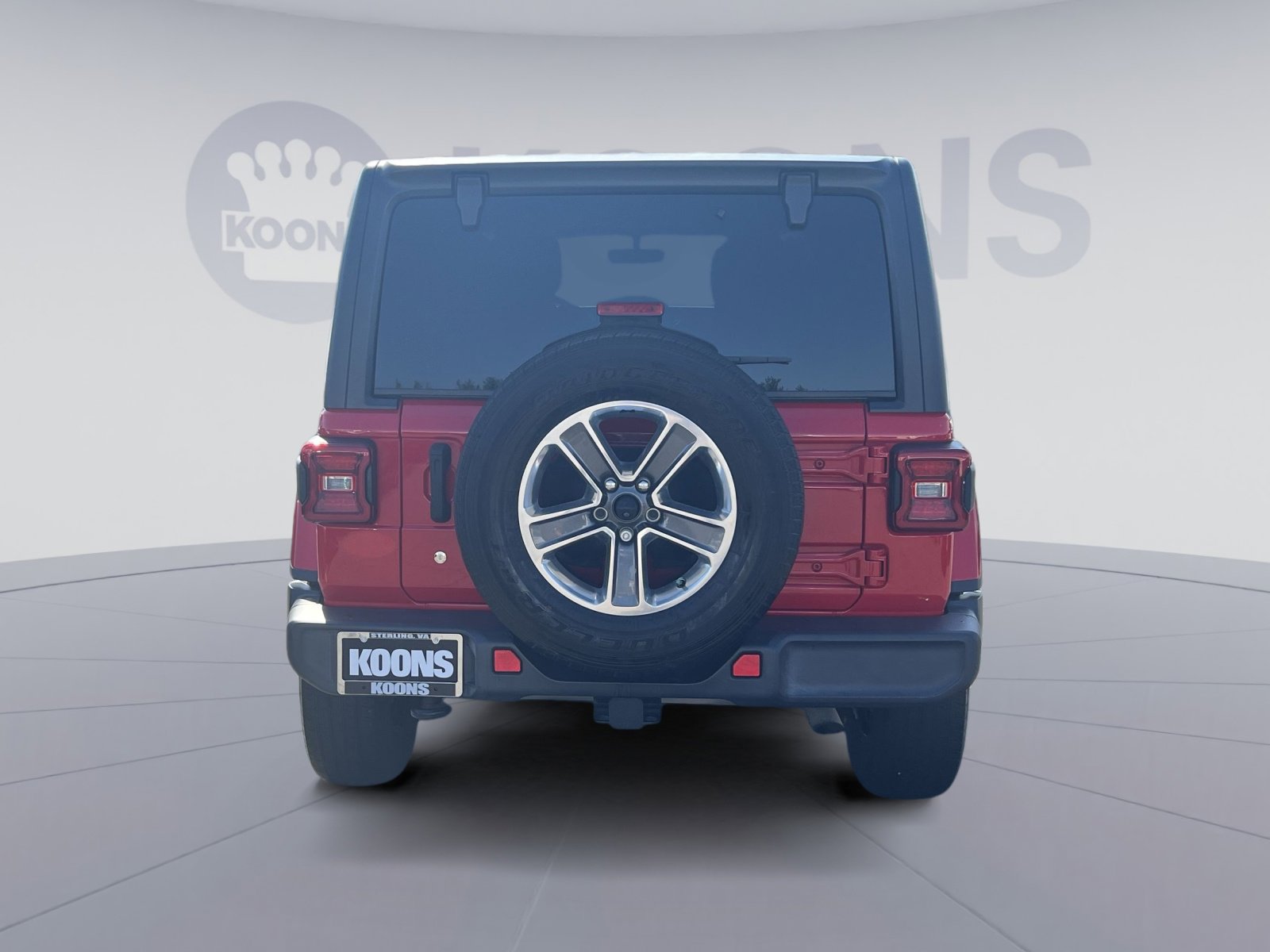 Used 2018 Jeep Wrangler Unlimited Sahara w/ Dual Top Group AWD/4WD image 15
