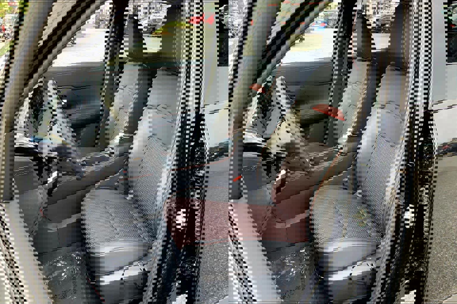 Used 2026 Nissan Kicks SR image 10