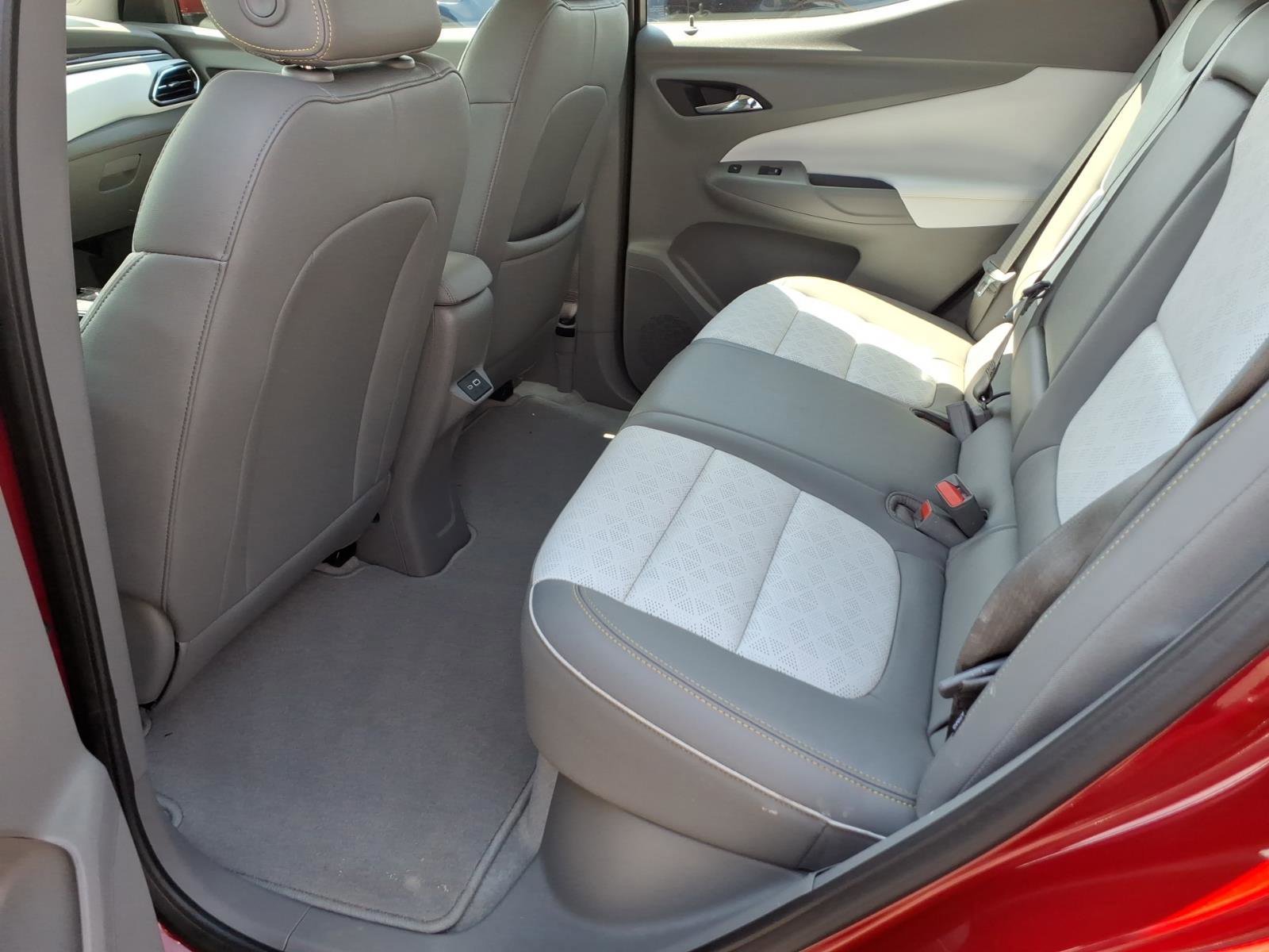 Used 2022 Chevrolet Bolt EUV Premier w/ Launch Edition image 11