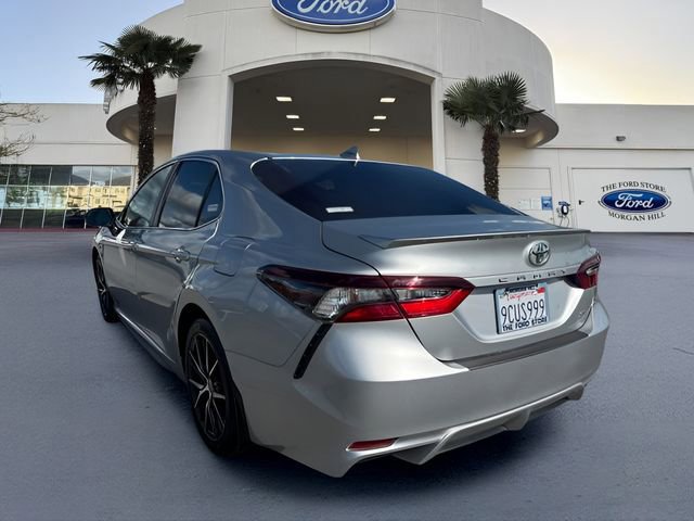 Used 2023 Toyota Camry SE image 5