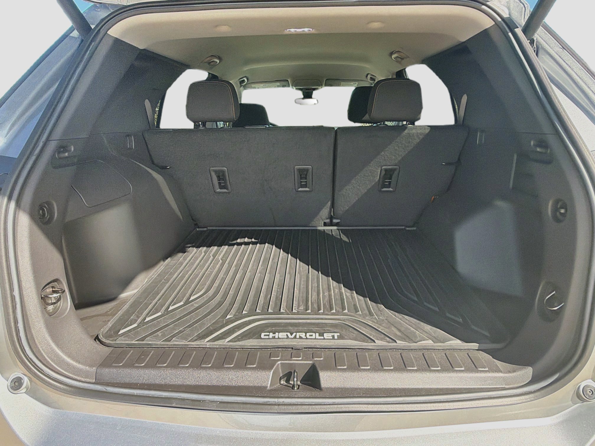 Used 2024 Chevrolet Equinox LT FWD image 9