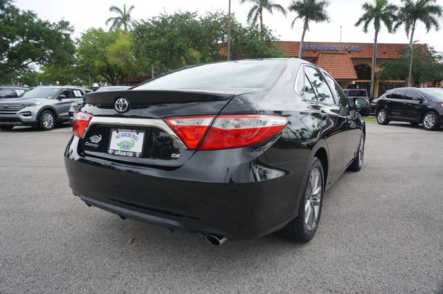 Used 2017 Toyota Camry SE FWD image 7