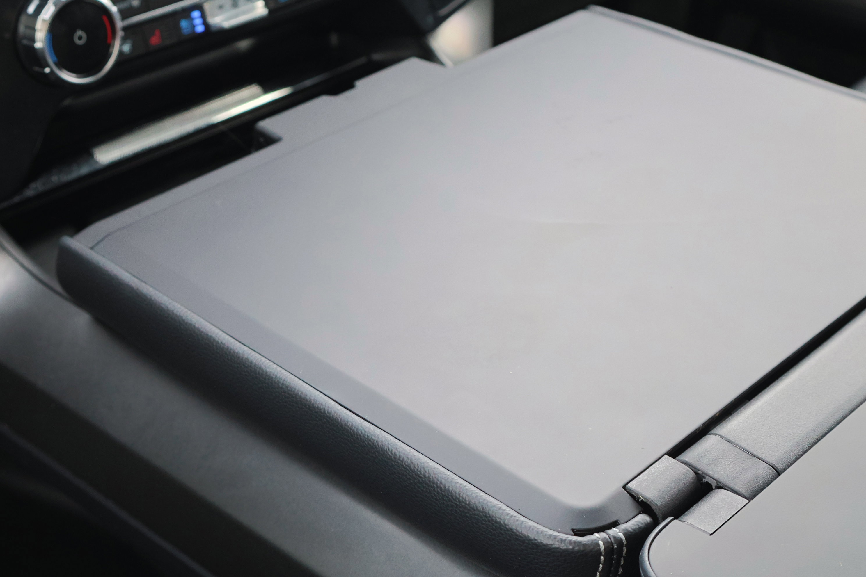 Certified 2025 Ford F150 Lariat w/ Equipment Group 501A Mid image 19