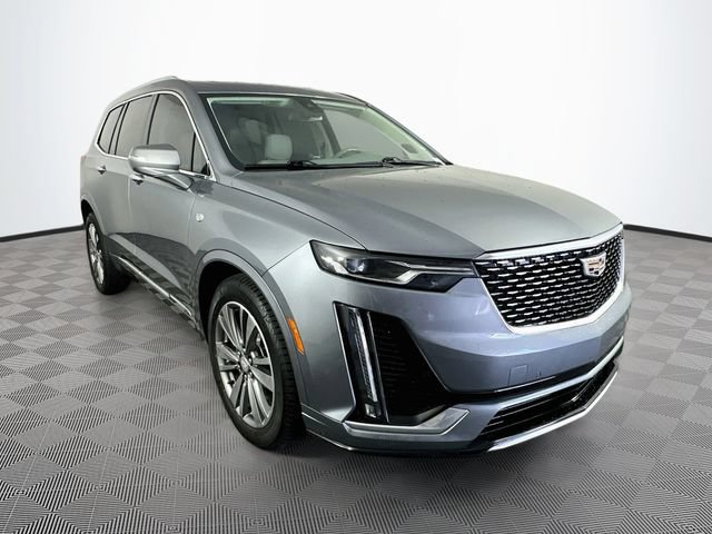 Used 2021 Cadillac XT6 Premium Luxury w/ LPO, Floor Liner Package FWD image 4