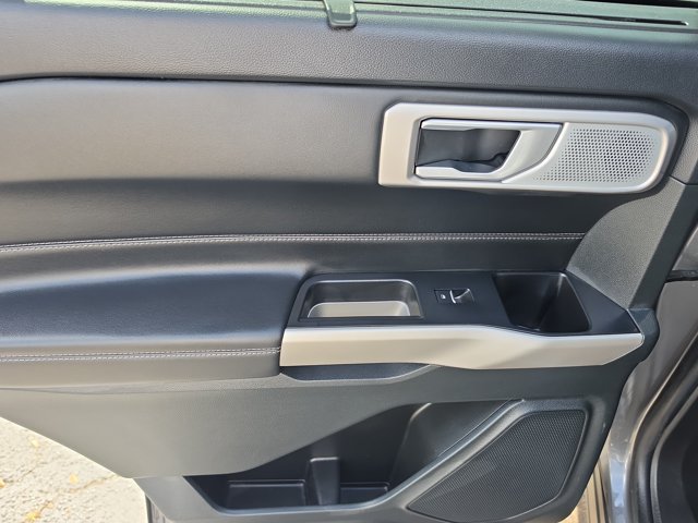 Certified 2023 Ford Explorer Limited w/ Limited Technology Package RWD image 10