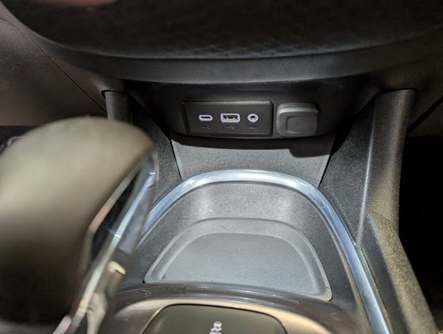 Used 2022 Chevrolet Malibu LT FWD image 22