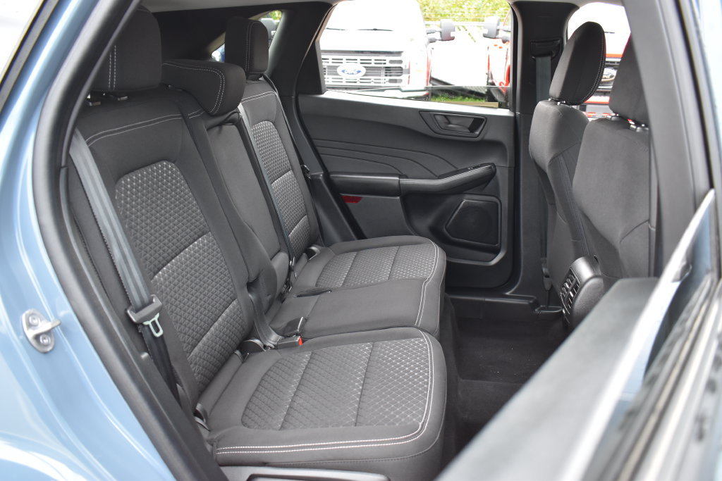 Certified 2023 Ford Escape Active AWD/4WD image 30