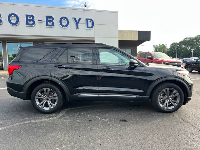 Certified 2022 Ford Explorer XLT w/ Equipment Group 202A AWD/4WD image 9