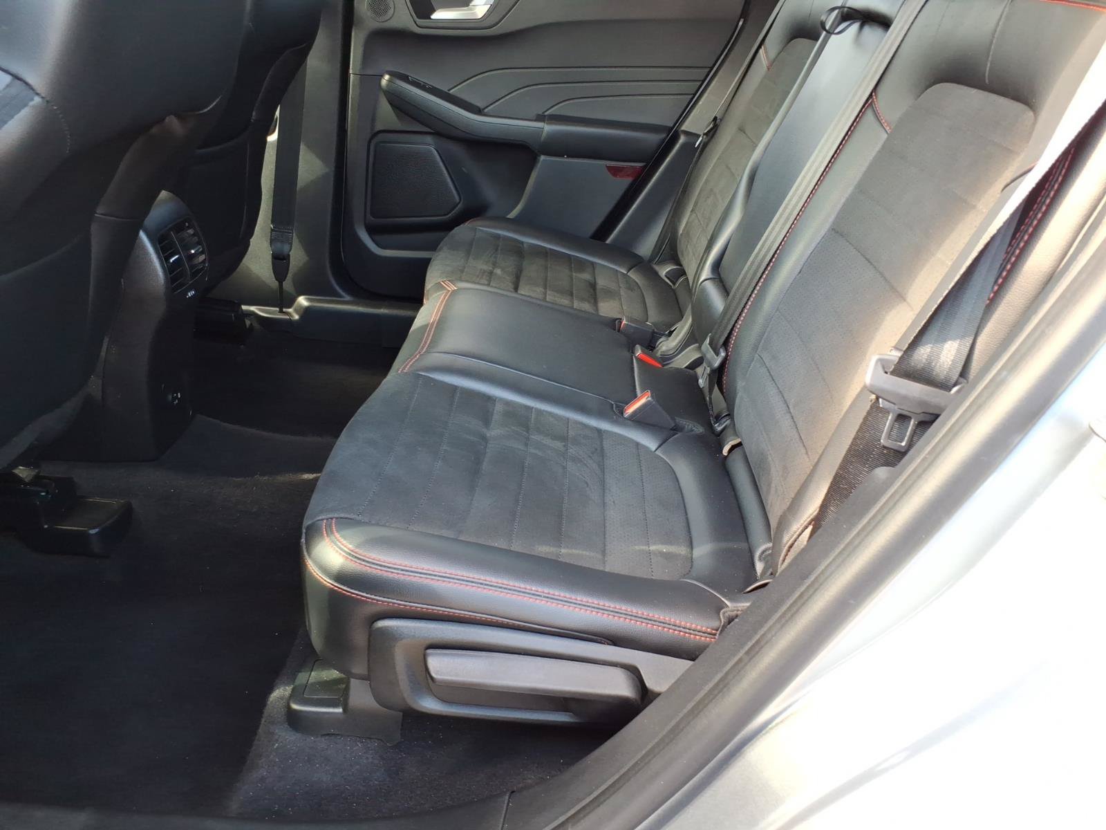 Certified 2022 Ford Escape SEL w/ SEL Stealth AWD Package image 12
