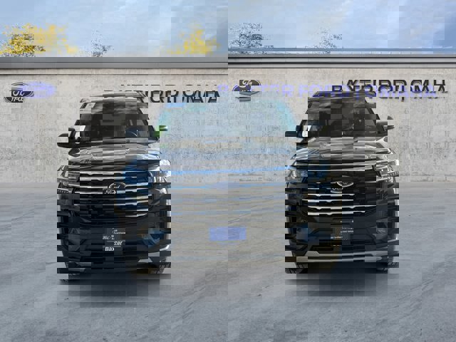 Certified 2025 Ford Explorer Active image 8