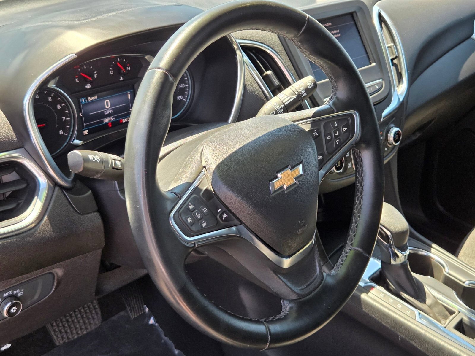 Used 2024 Chevrolet Equinox LT FWD image 18
