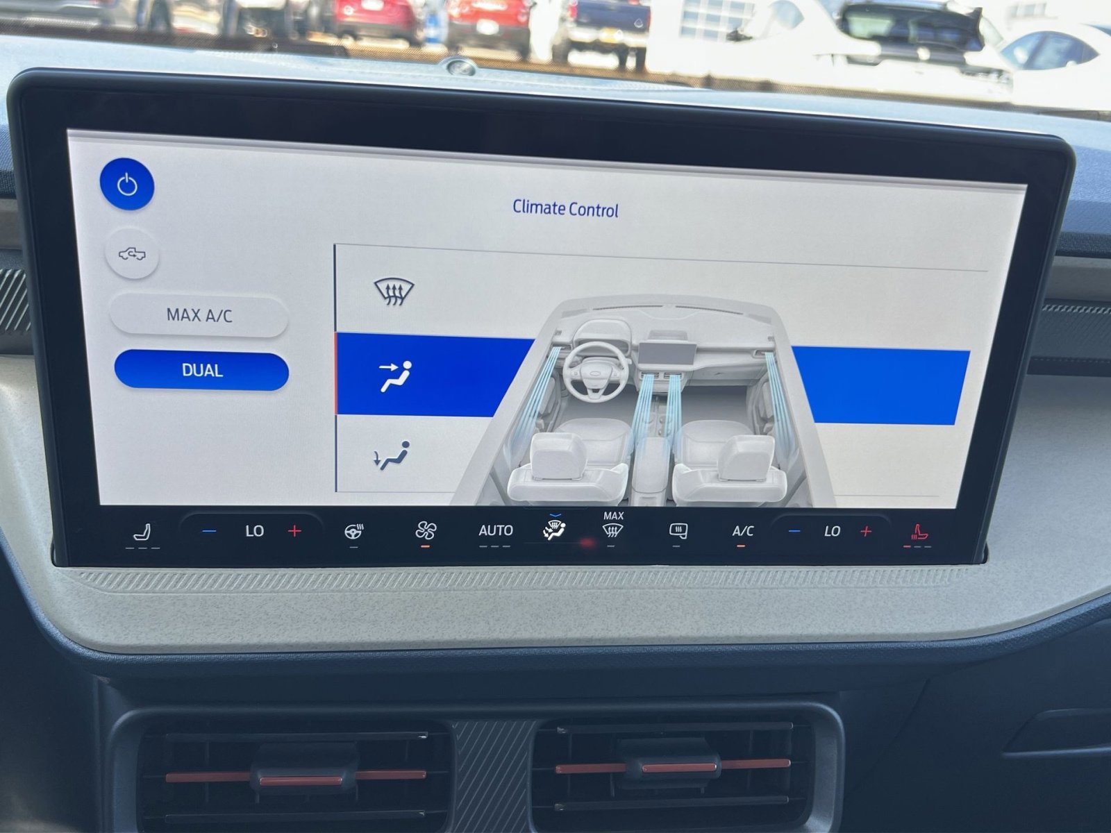 Certified 2025 Ford Maverick Lariat w/ 4K Tow Package image 21