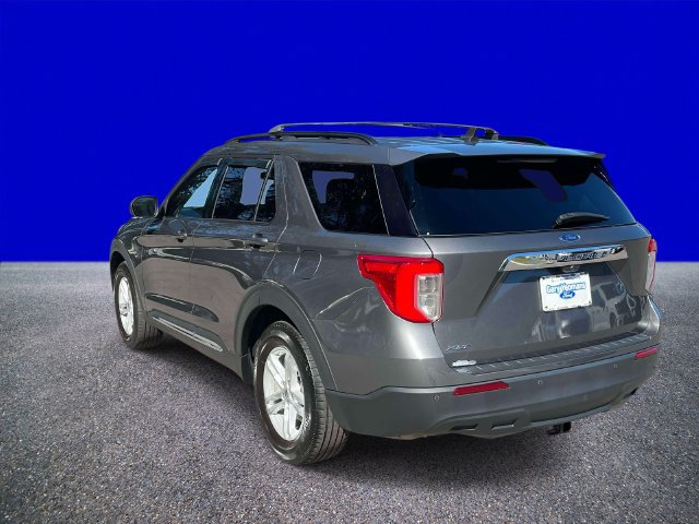 Certified 2023 Ford Explorer XLT RWD image 5