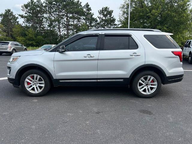 Certified 2018 Ford Explorer XLT w/ Equipment Group 202A AWD/4WD image 4