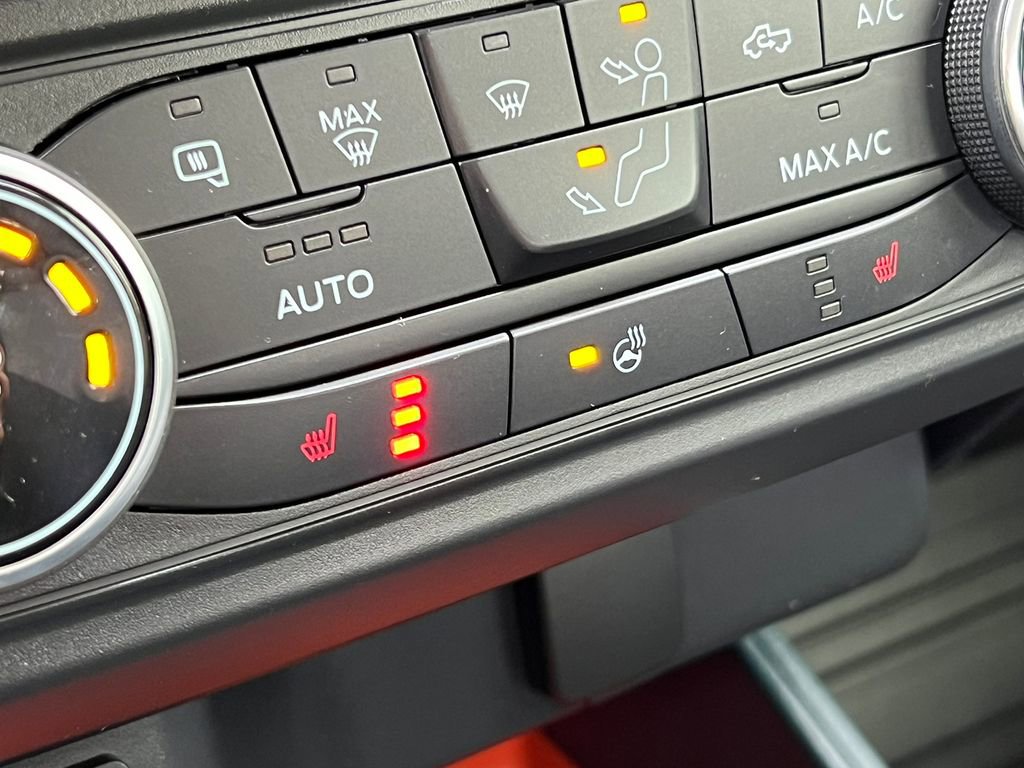 Certified 2023 Ford Maverick XLT w/ Equipment Group 300A Standard AWD/4WD image 31