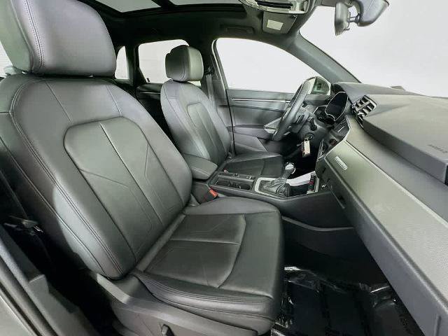 Used 2025 Audi Q3 2.0T Premium AWD/4WD image 15