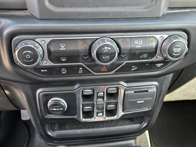 Used 2021 Jeep Wrangler Unlimited Sport image 17