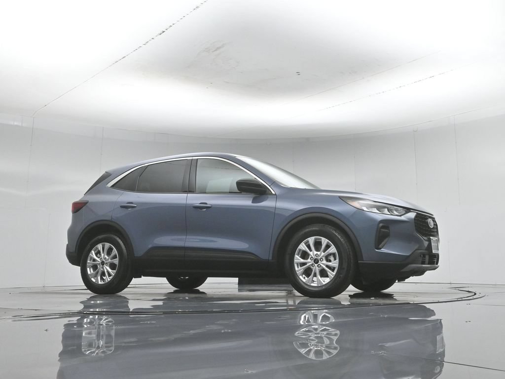 Certified 2023 Ford Escape Active FWD image 4