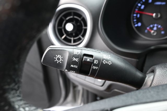 Used 2023 Kia Forte GT-Line w/ GT-Line Technology Package FWD image 17