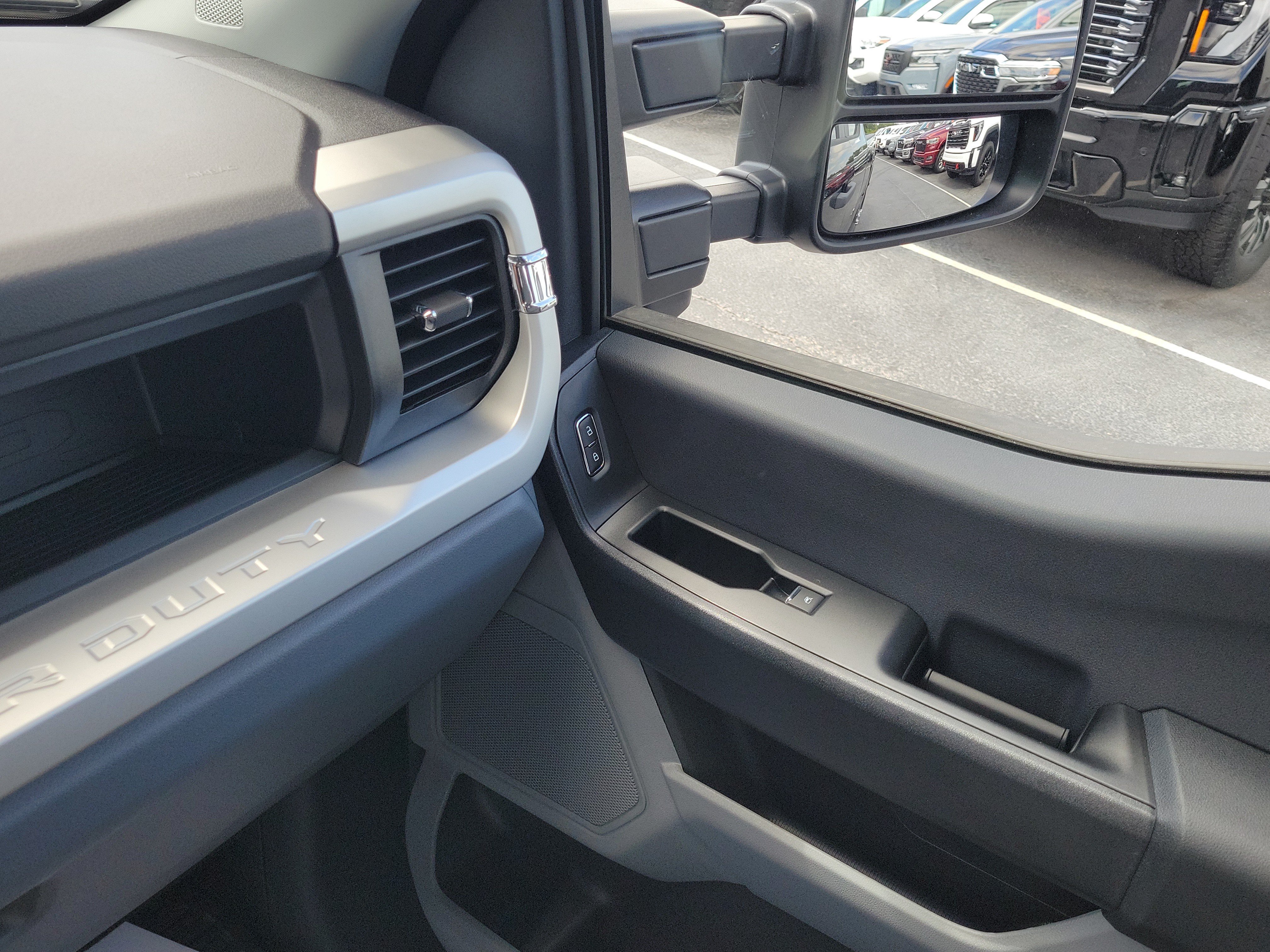 Certified 2024 Ford F350 XL w/ 360-Degree Camera Package RWD image 25