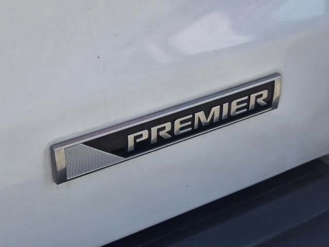 Used 2017 Chevrolet Suburban Premier image 10