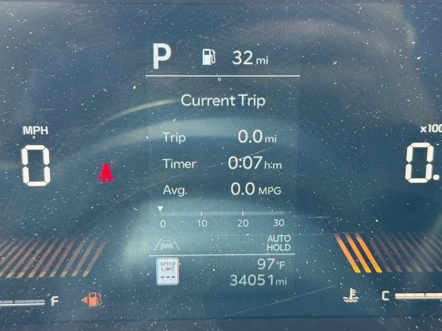 Used 2025 Kia Carnival EX FWD image 20