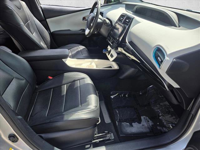 Used 2017 Toyota Prius Three FWD image 18