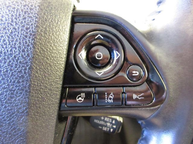 Used 2019 Toyota Prius XLE image 16