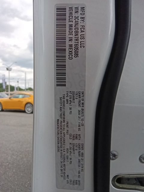 Used 2024 Jeep Compass Latitude AWD/4WD image 34