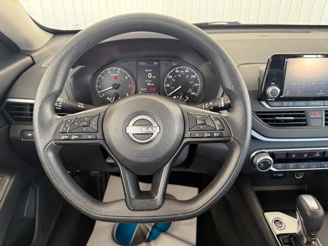 Used 2024 Nissan Altima 2.5 S FWD image 13