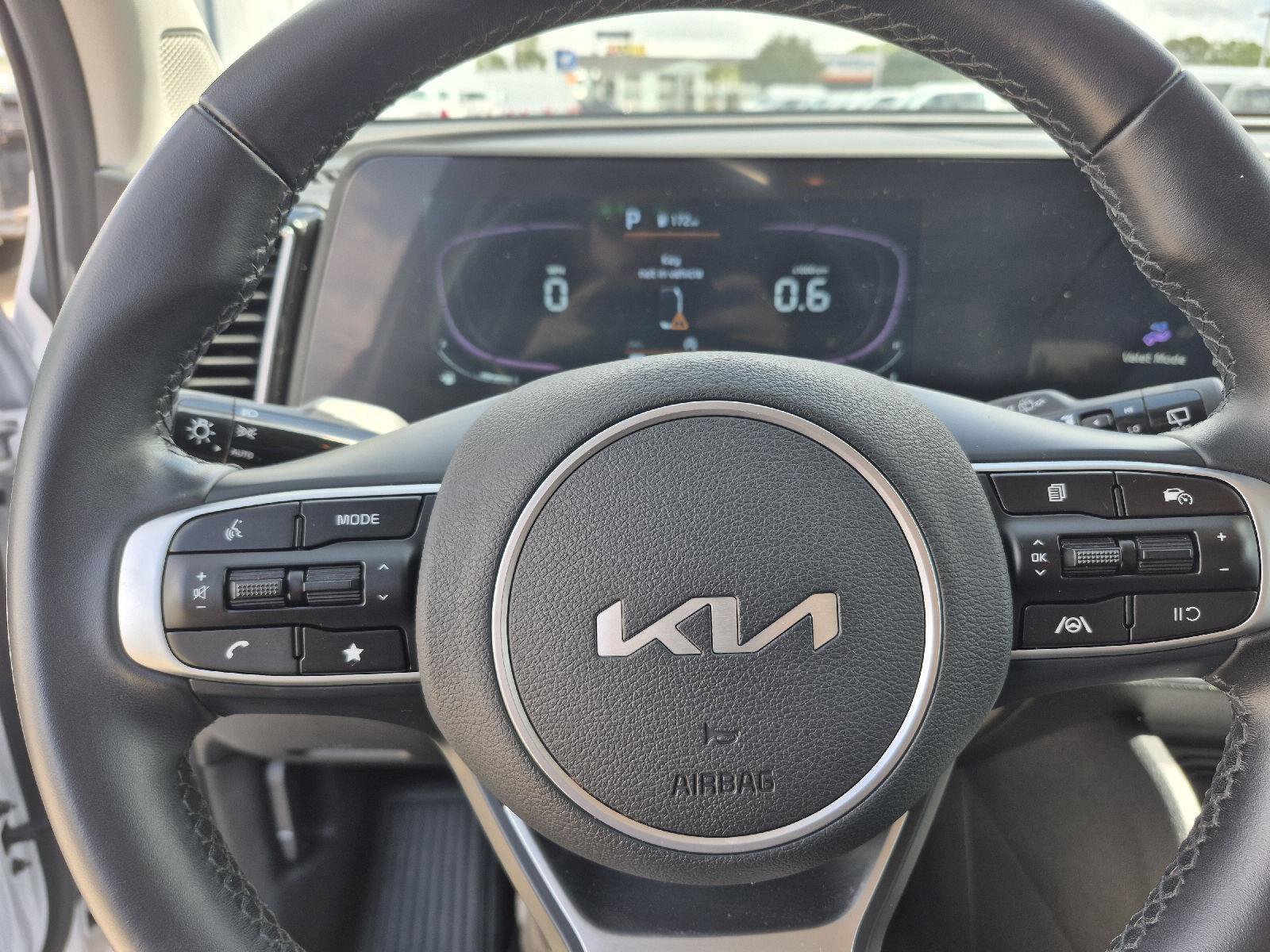 Used 2023 Kia Sportage EX FWD image 14
