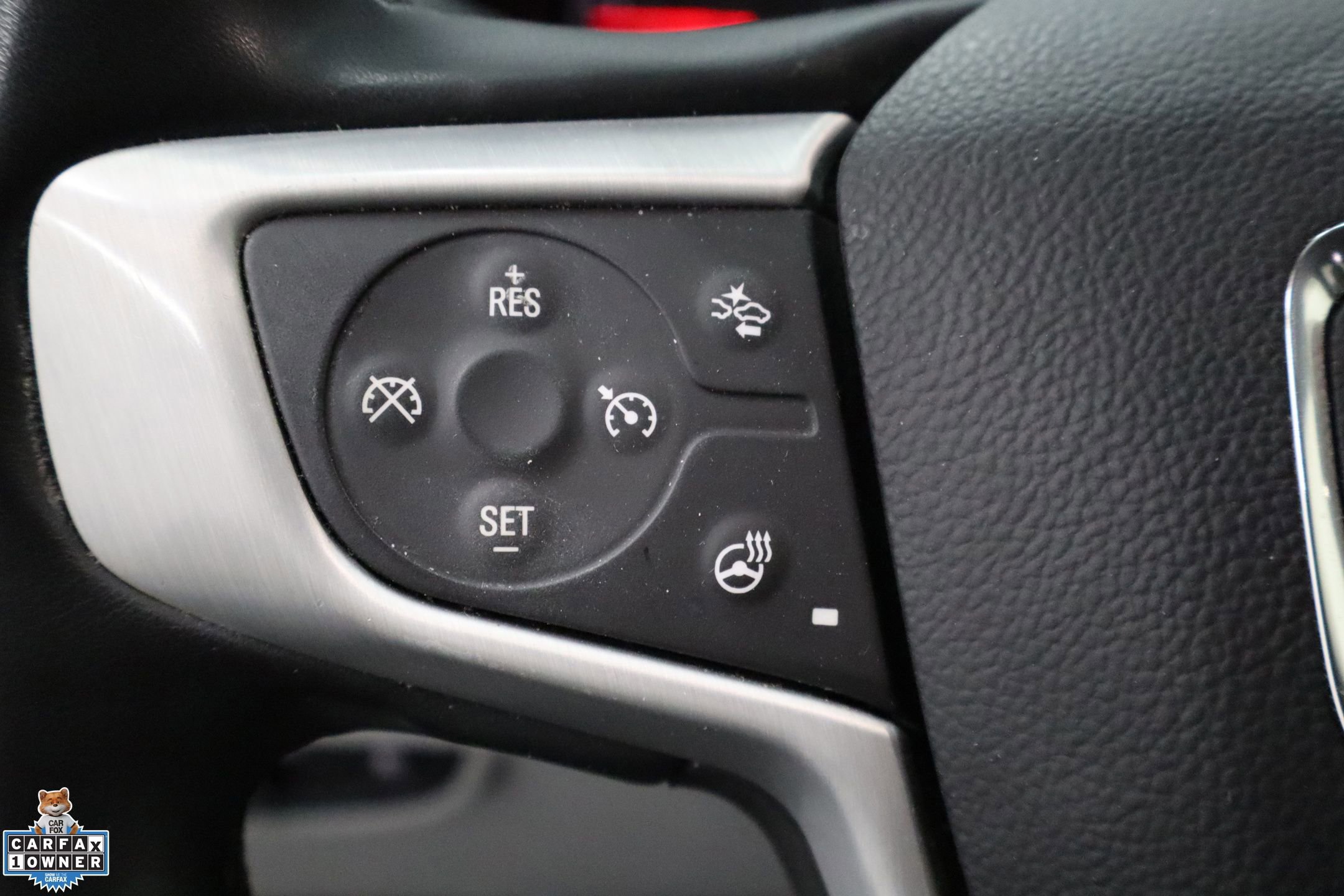 Used 2024 GMC Terrain SLT image 23