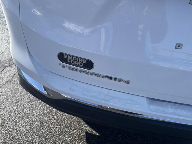 Used 2024 GMC Terrain SLT image 5