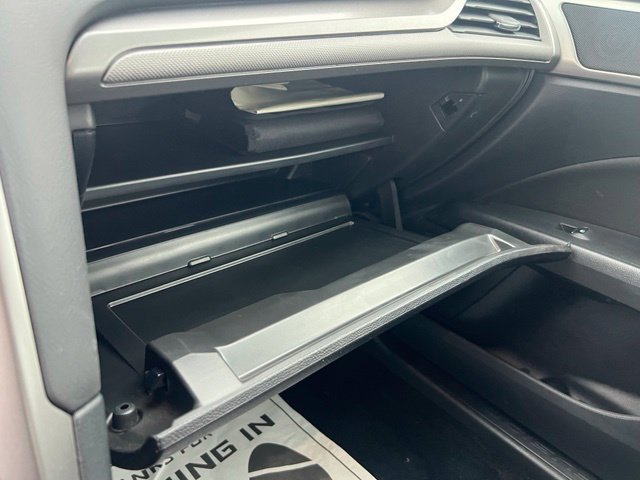 Certified 2020 Ford Fusion SE FWD image 17
