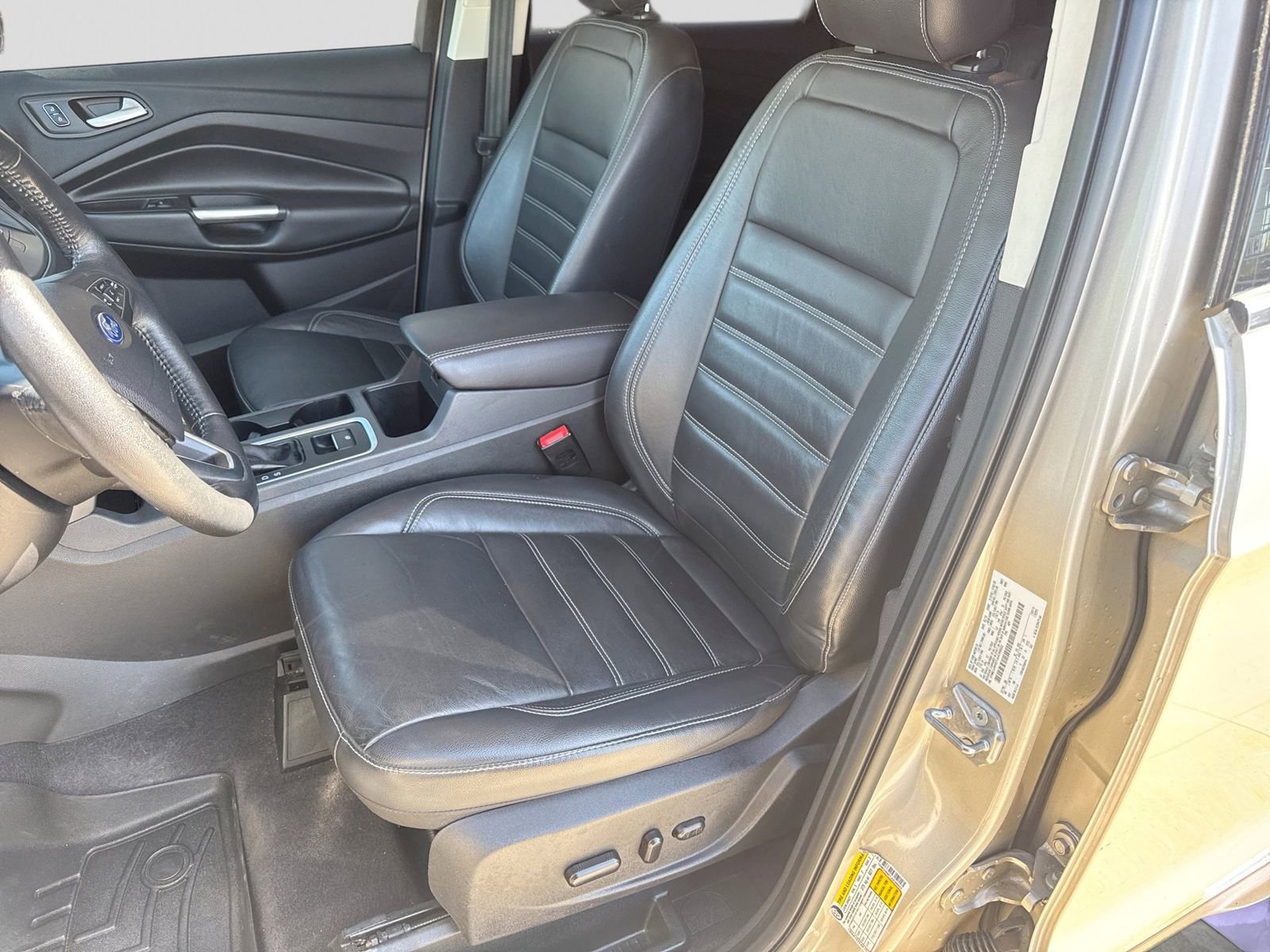 Certified 2018 Ford Escape SEL AWD/4WD image 17