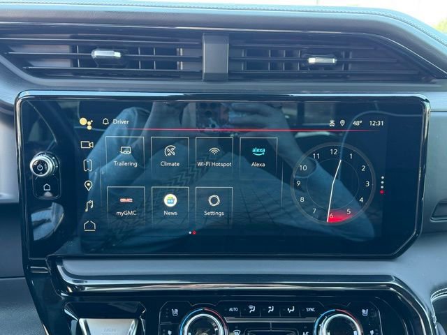 Used 2022 GMC Sierra 1500 AT4X image 16