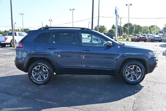 Used 2019 Jeep Cherokee Trailhawk w/ Comfort/Convenience Group AWD/4WD image 8